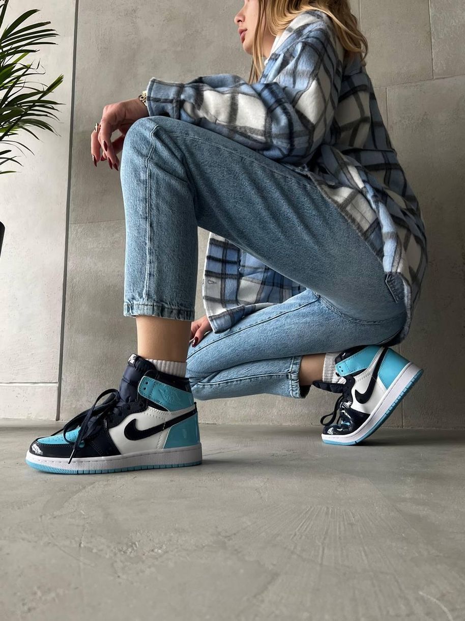 Баскетбольні кросівки Nike Air Jordan 1 Retro High Patent Blue 2 2028 фото