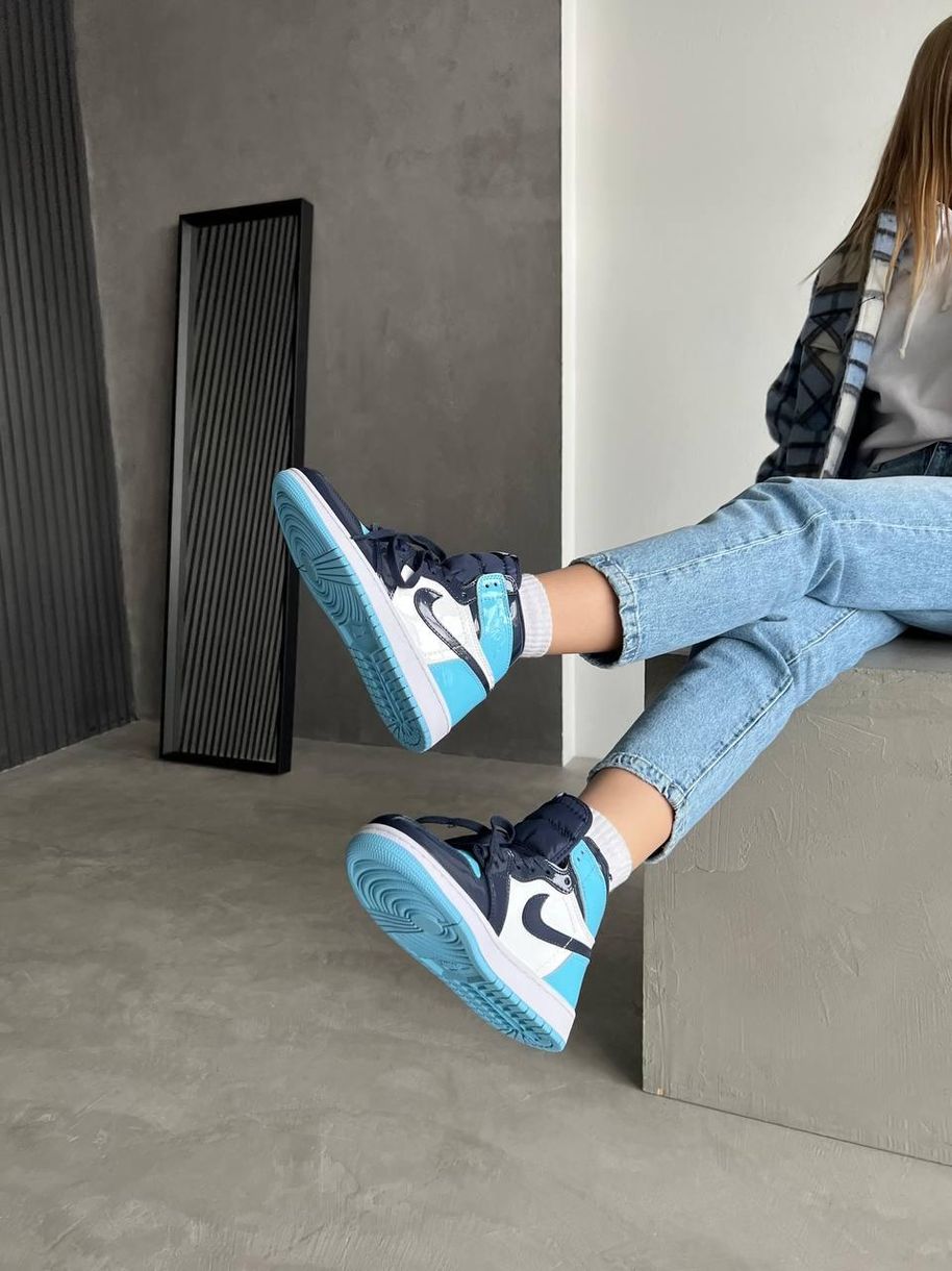 Баскетбольные кроссовки Nike Air Jordan 1 Retro High Patent Blue 2 2028 фото