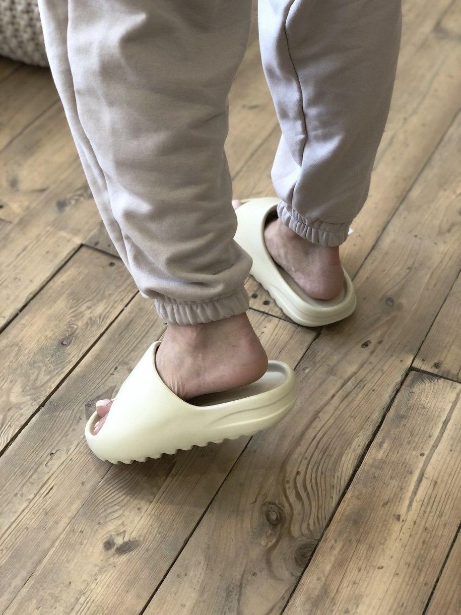 Шльопанці Adidas Yeezy Slide Bone 3 3310 фото