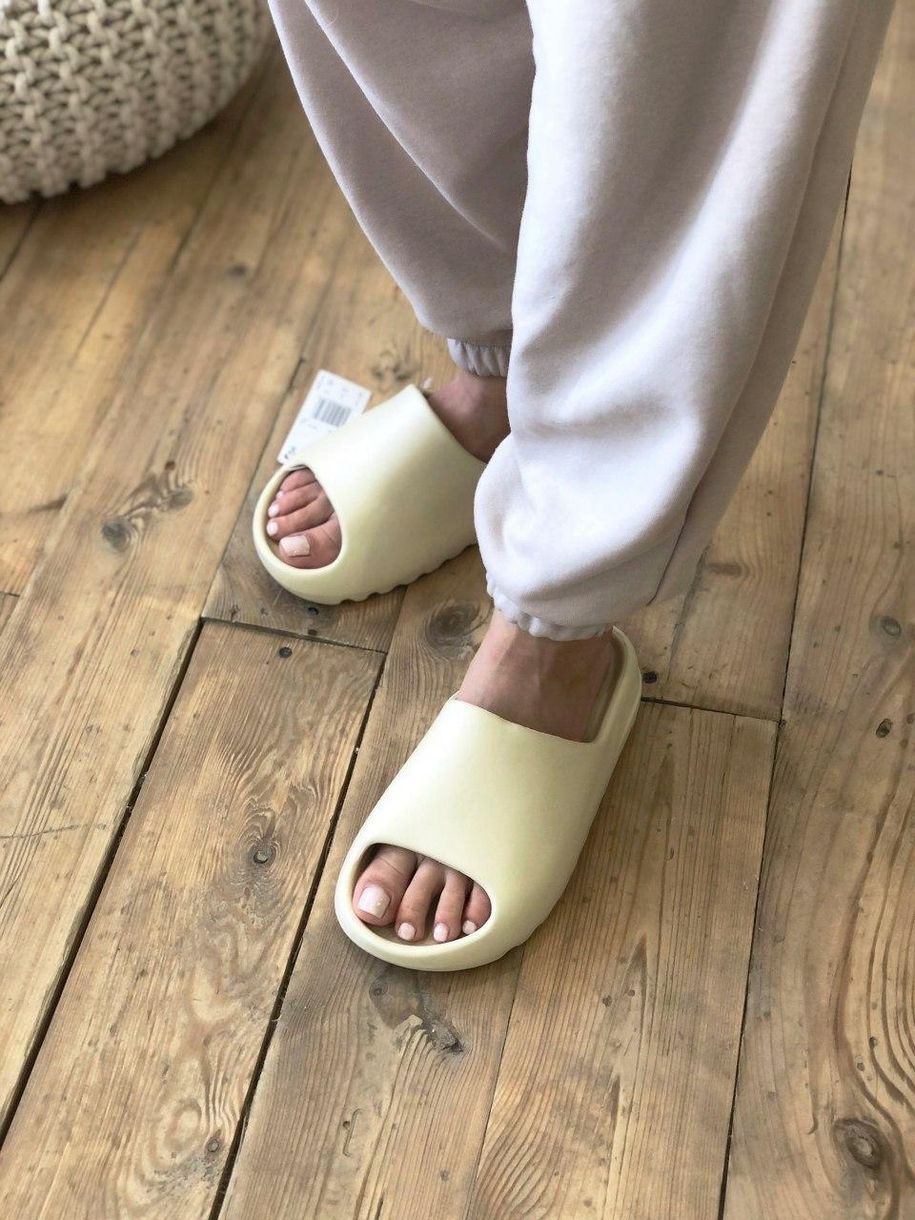 Шльопанці Adidas Yeezy Slide Bone 3 3310 фото