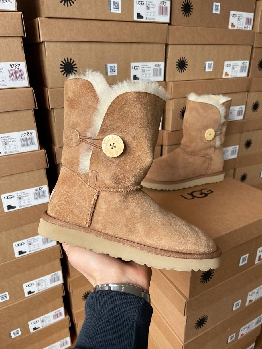 Зимові чоботи Ugg Short Bailey Button Chestnut, 40