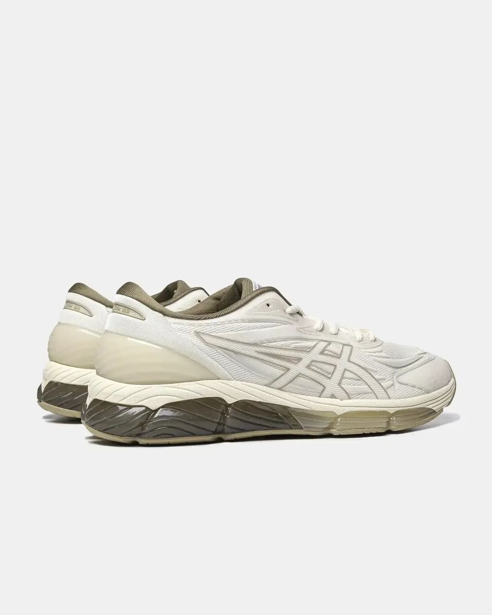 C.P. Company x Asics Gel-Quantum 360 VIII Cream Olive