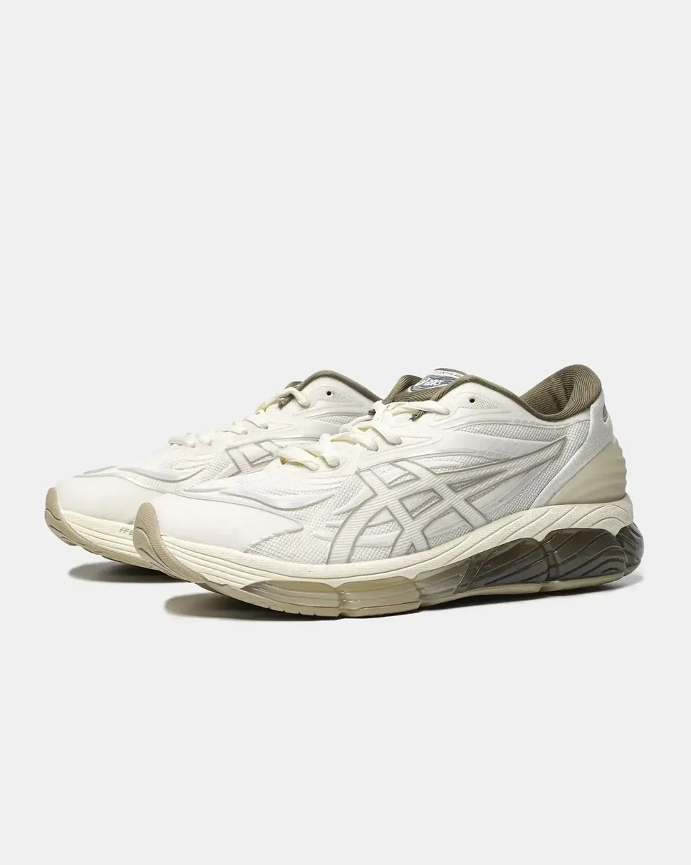 C.P. Company x Asics Gel-Quantum 360 VIII Cream Olive