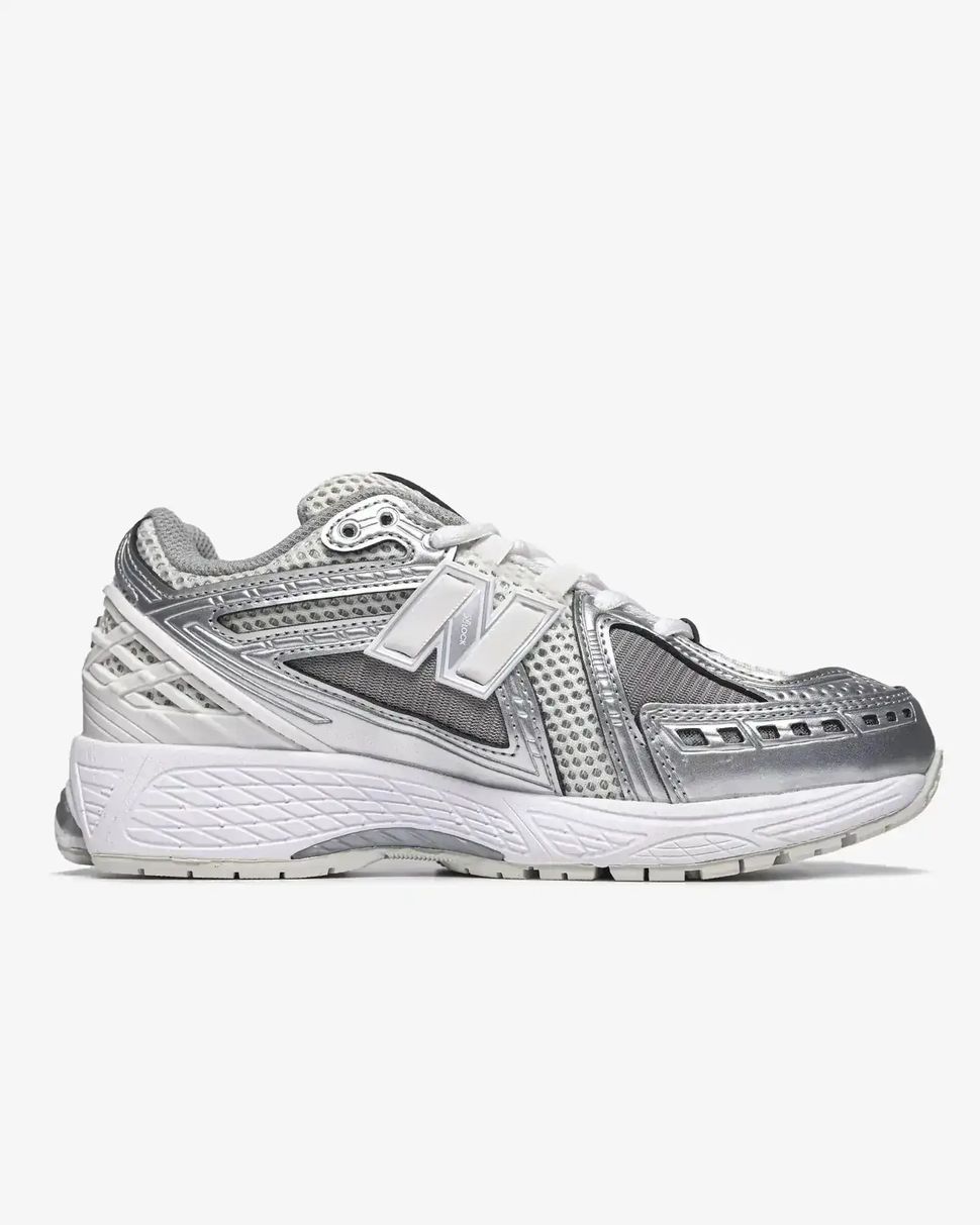 New Balance 1906R White Silver Chrome