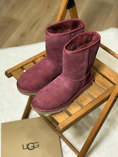 Зимние сапоги UGG Classic Short 2 Metallic Port 5410 фото