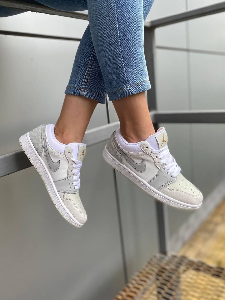 Баскетбольні кросівки Nike Air Jordan 1 Low Paris 6879 фото