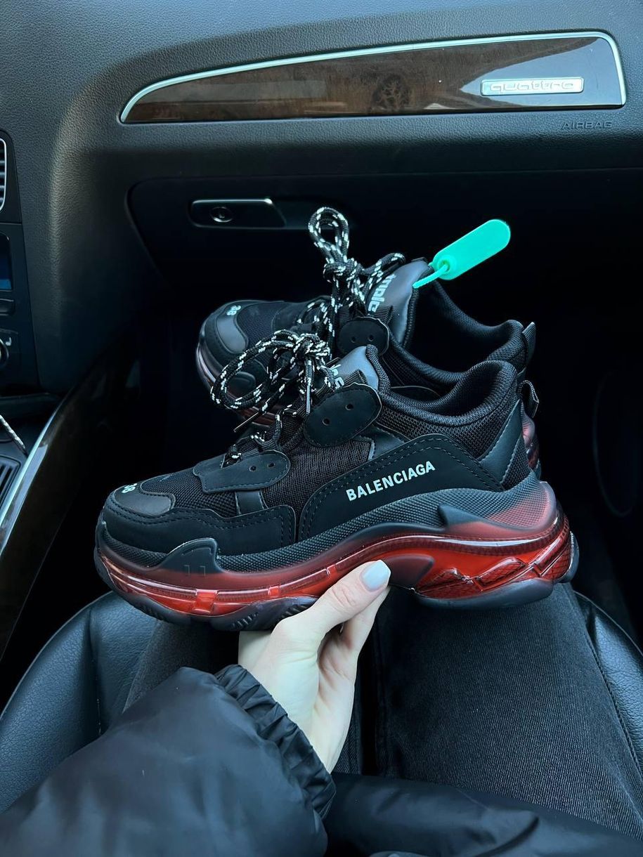 Кроссовки Balenciaga Triple S Clear Sole Black Red v2 3452 фото