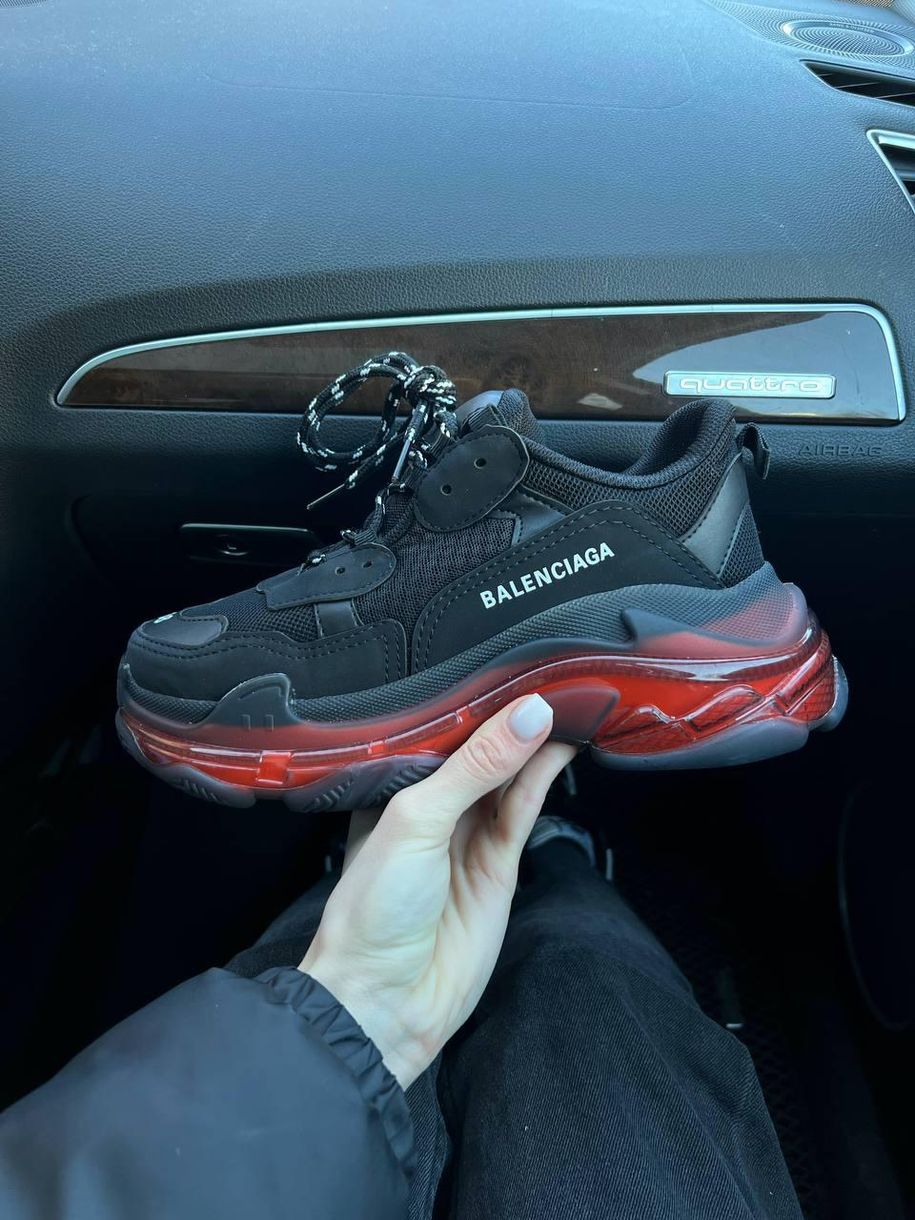 Кроссовки Balenciaga Triple S Clear Sole Black Red v2 3452 фото