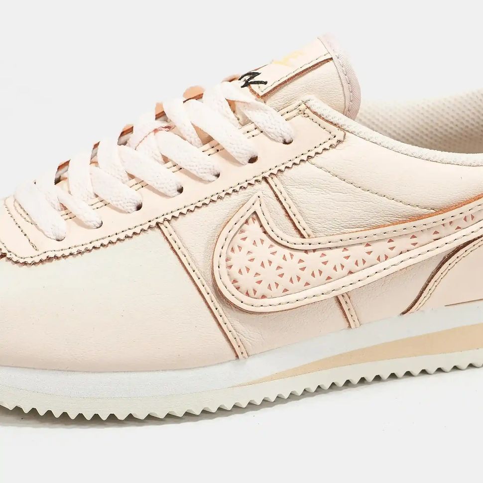 Nike Cortez Light Pink Perforated