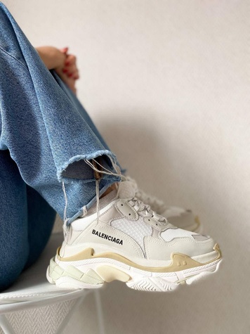 Кроссовки Balenciaga Triple S V1 White Cream 2 5873 фото