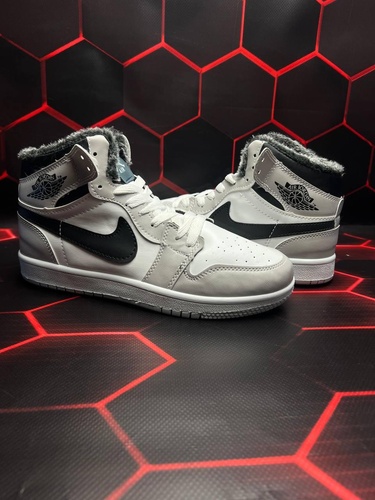 Зимние баскетбольные кроссовки Nike Air Jordan 1 High Grey White Black 2267 фото
