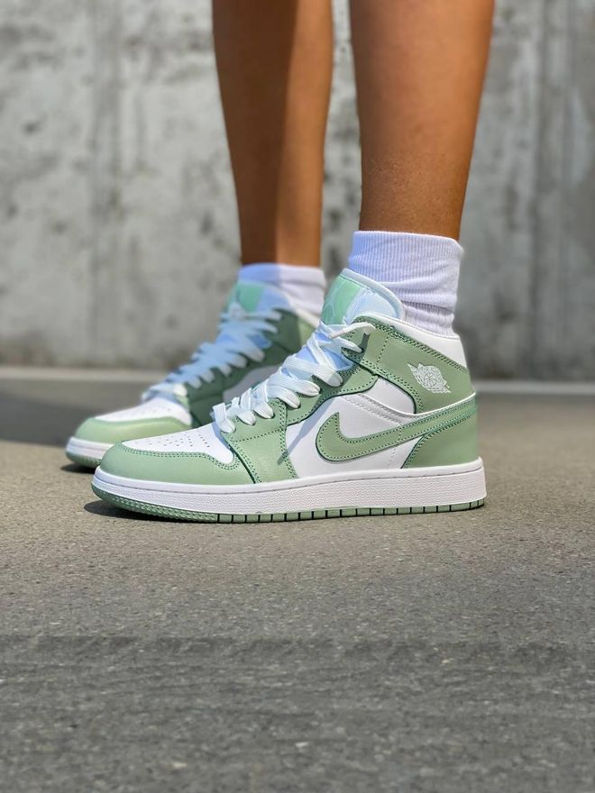 nike green mid