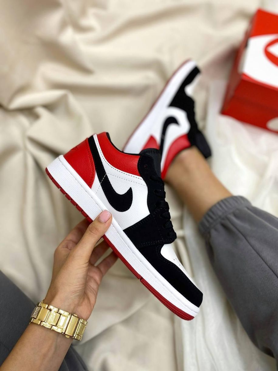 Nike Air Jordan Retro 1 Low Black Toe Red 6979 фото