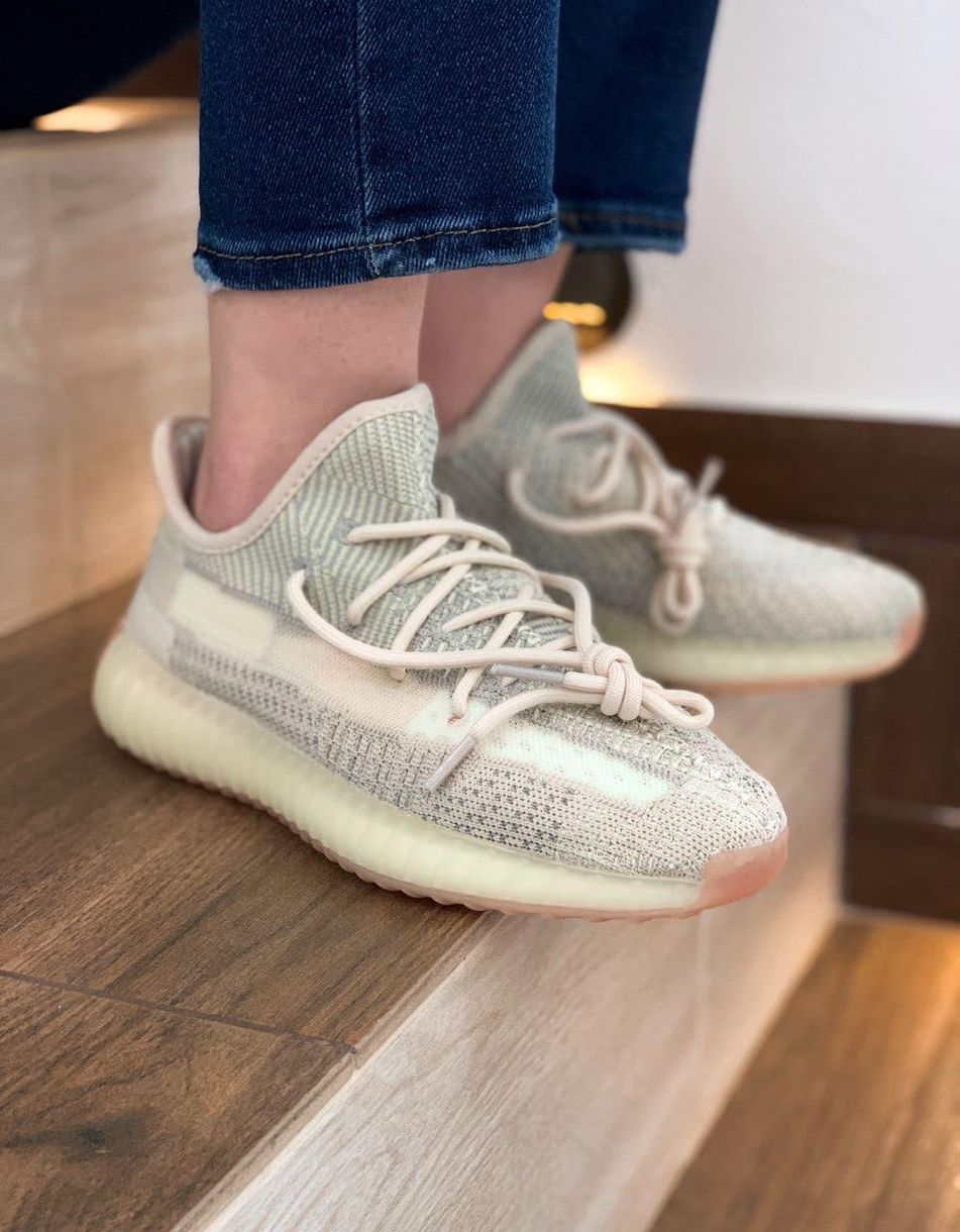 Кросівки Adidas Yeezy Boost 350 V2 Citrin Reflective 3074 фото