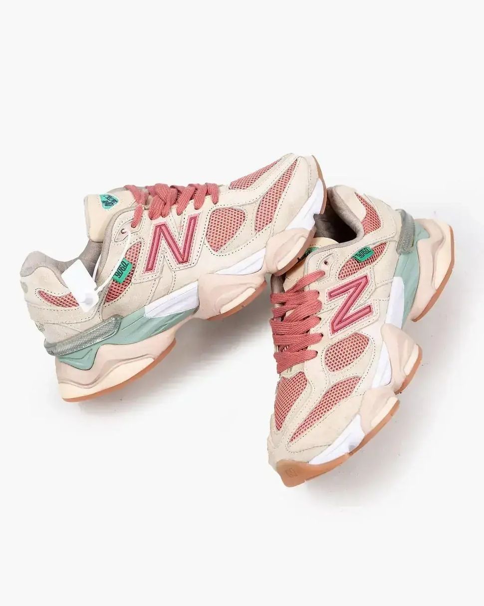 New Balance 9060 Sea Salt Coral Pink