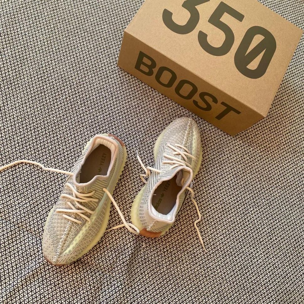 Кросівки Adidas Yeezy Boost 350 V2 Citrin Reflective 3074 фото