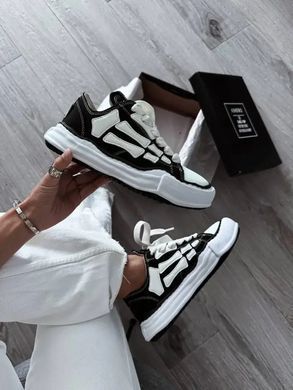 AMIRI MMY Bones x Maison Mihara Yasuhiro &ldquo;Black White&rdquo;