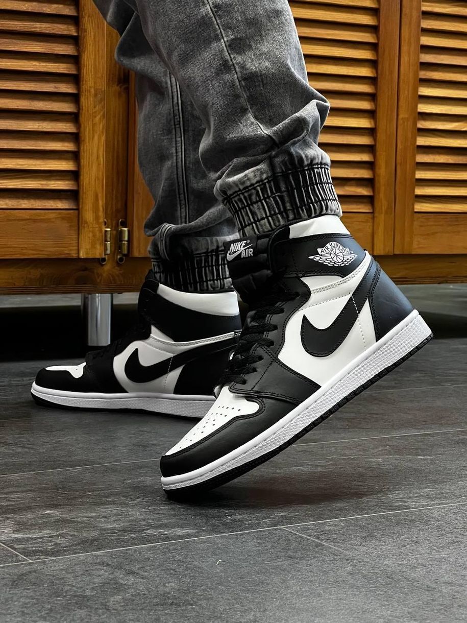 Баскетбольные кроссовки Nike Air Jordan 1 High Black White X 6695 фото