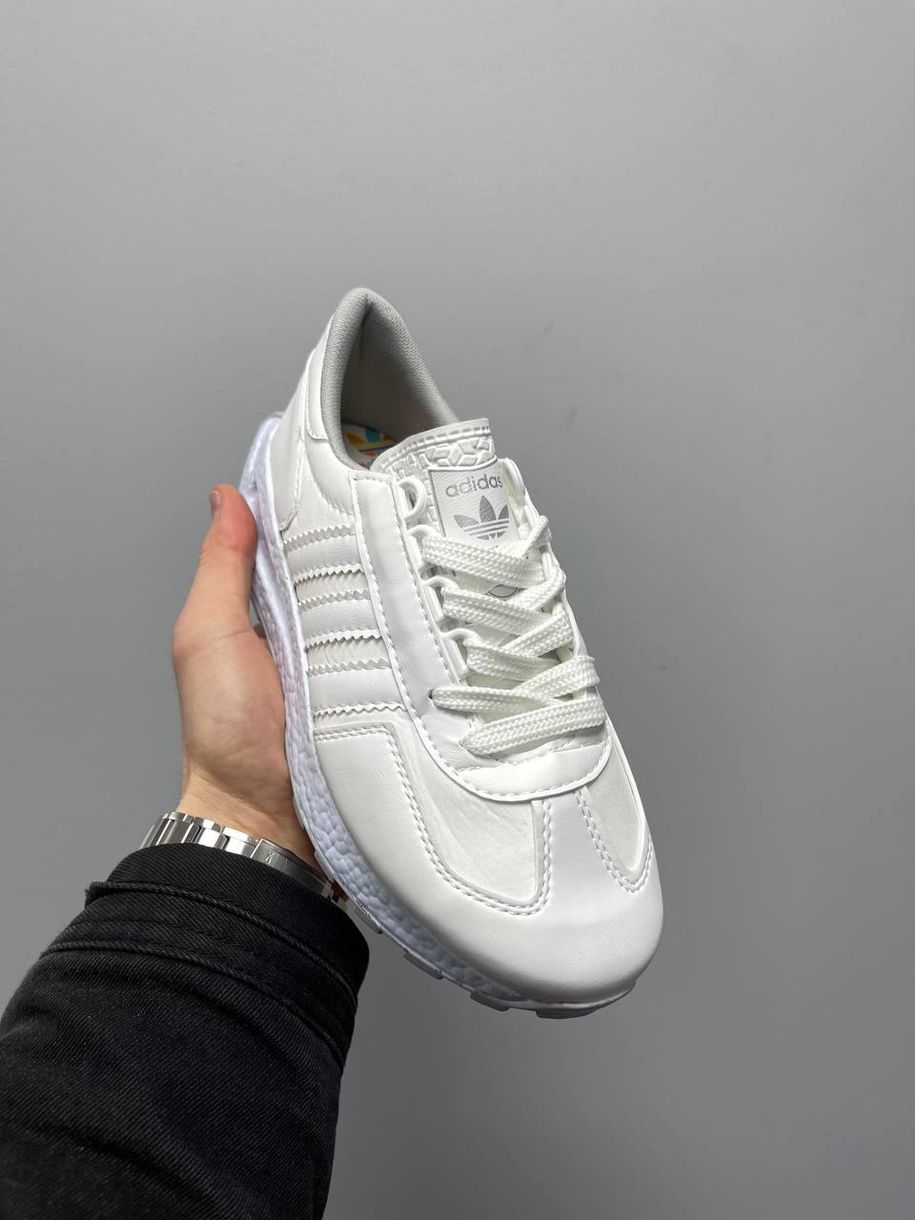 Кроссовки Adidas Retropy White v2 3219 фото