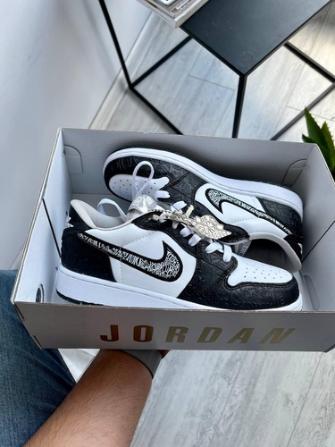 Баскетбольные кроссовки Nike Air Jordan Dior Low Black 7684 фото