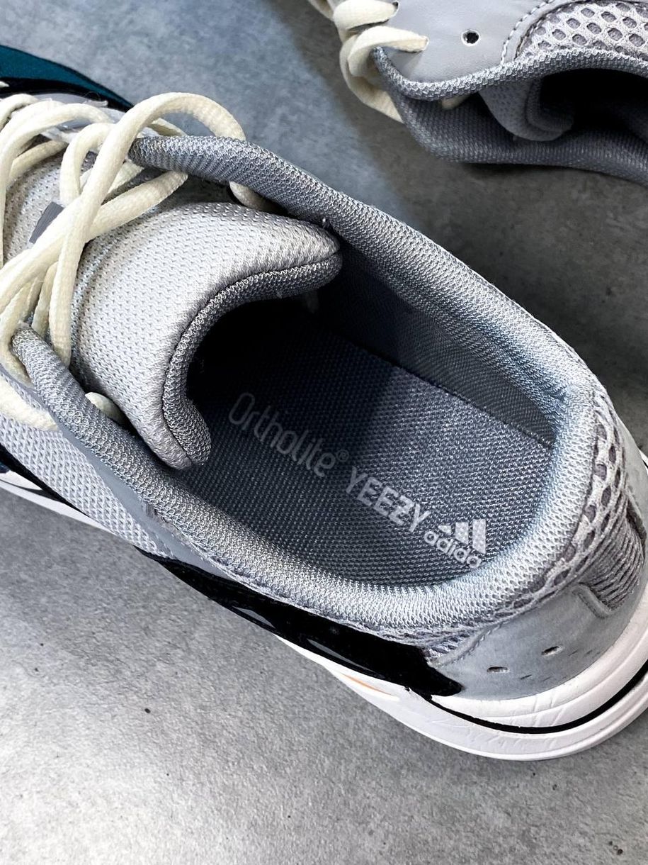 Кросівки Adidas Yeezy Boost 700 Wave Runner Solid 3140 фото