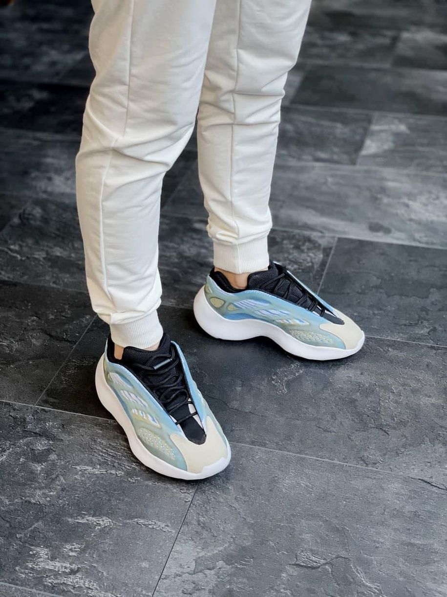 Кроссовки Adidas Yeezy Boost 700 V3 Azael Blue 3182 фото