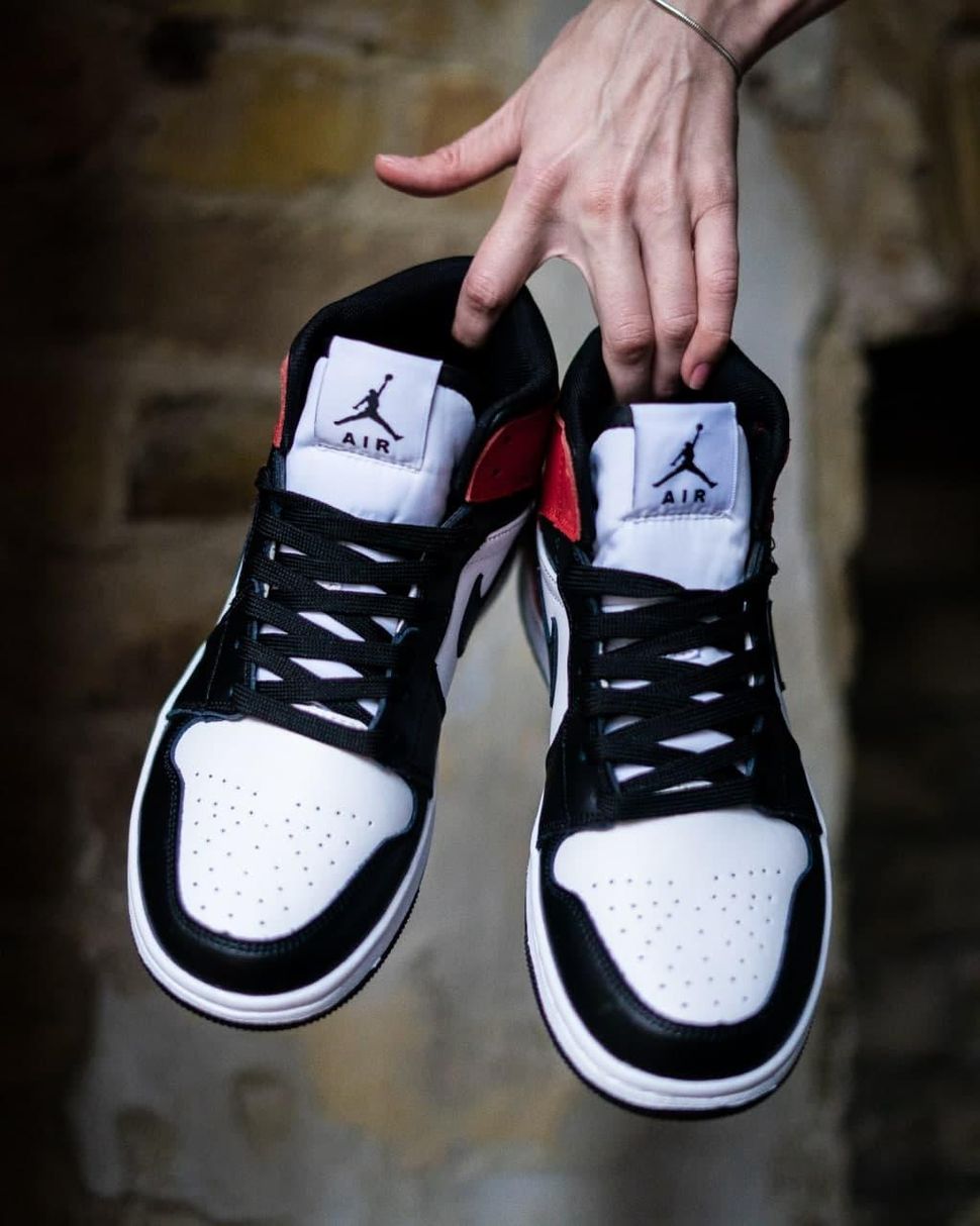 Nike Air Jordan 1 Retro High Off-White Logo Jordan 6382 фото