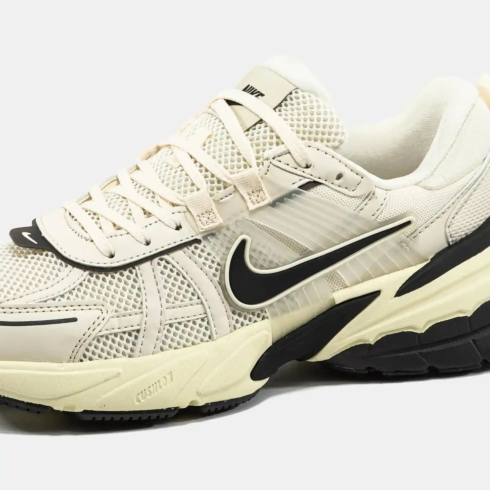 Nike V2K Runtekk Cream Black