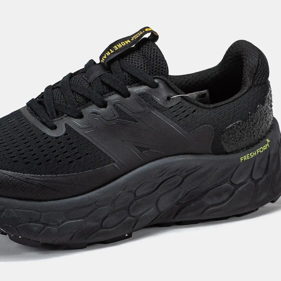 New Balance Fresh Foam Hierro v7 Triple Black