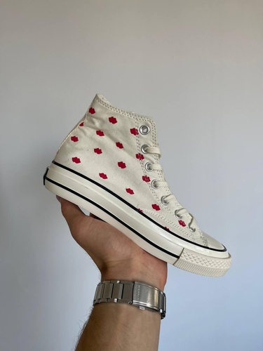 Converse Chuck 70 Embroidered Lips White 9502 фото