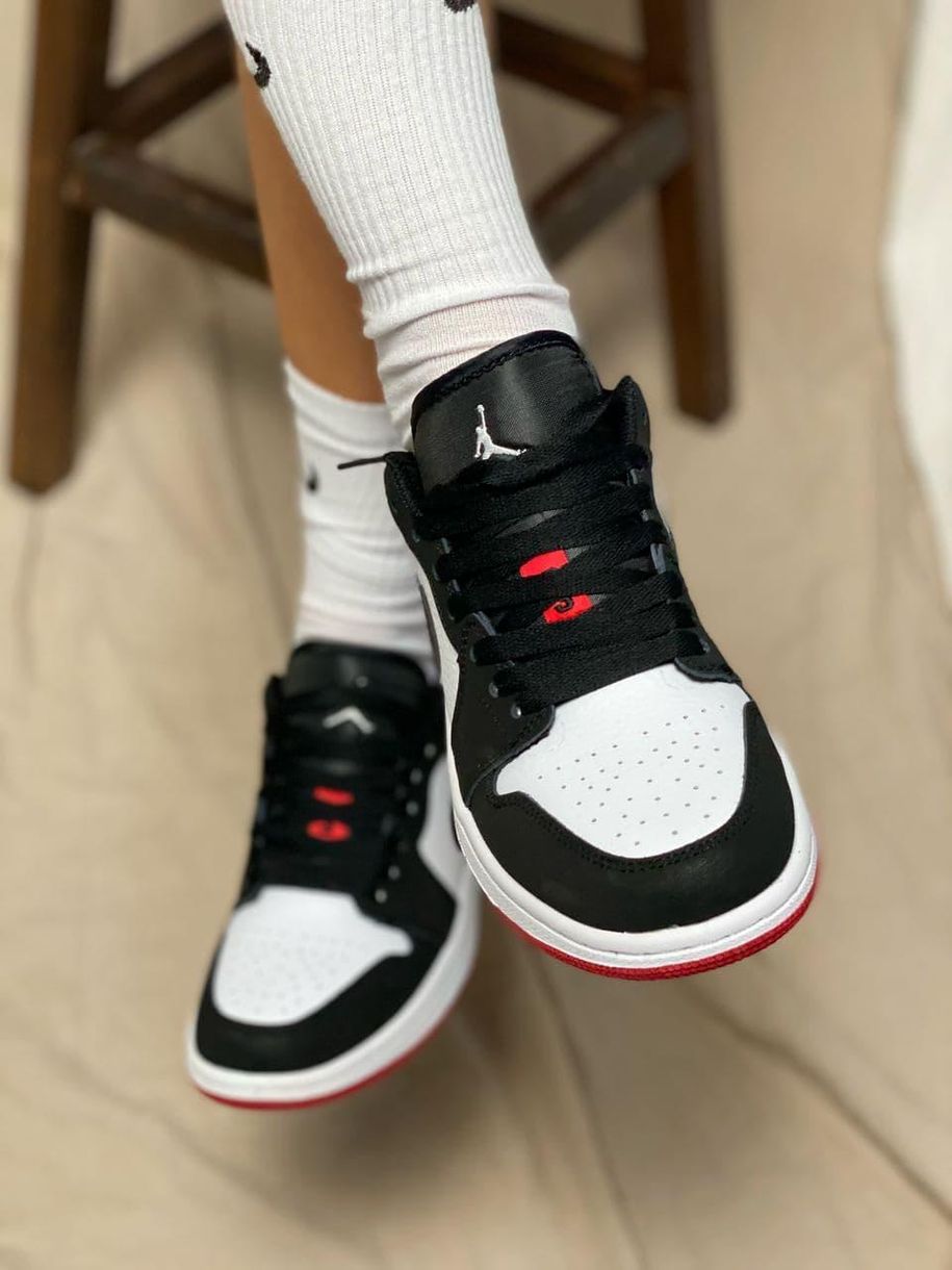 Nike Air Jordan Retro 1 Low White Red Black 2 2142 фото