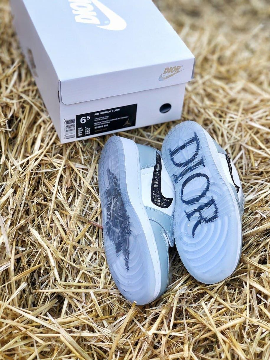 Nike Air Jordan Retro 1 Low x Dior Grey White Black 2109 фото