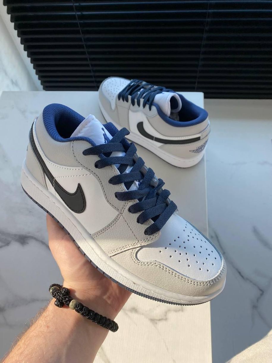 Баскетбольні кросівки Nike Air Jordan Retro 1 Low Grey White Blue 2147 фото