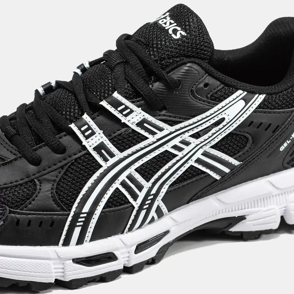 Asics Gel-Kahana 8 SP Black White