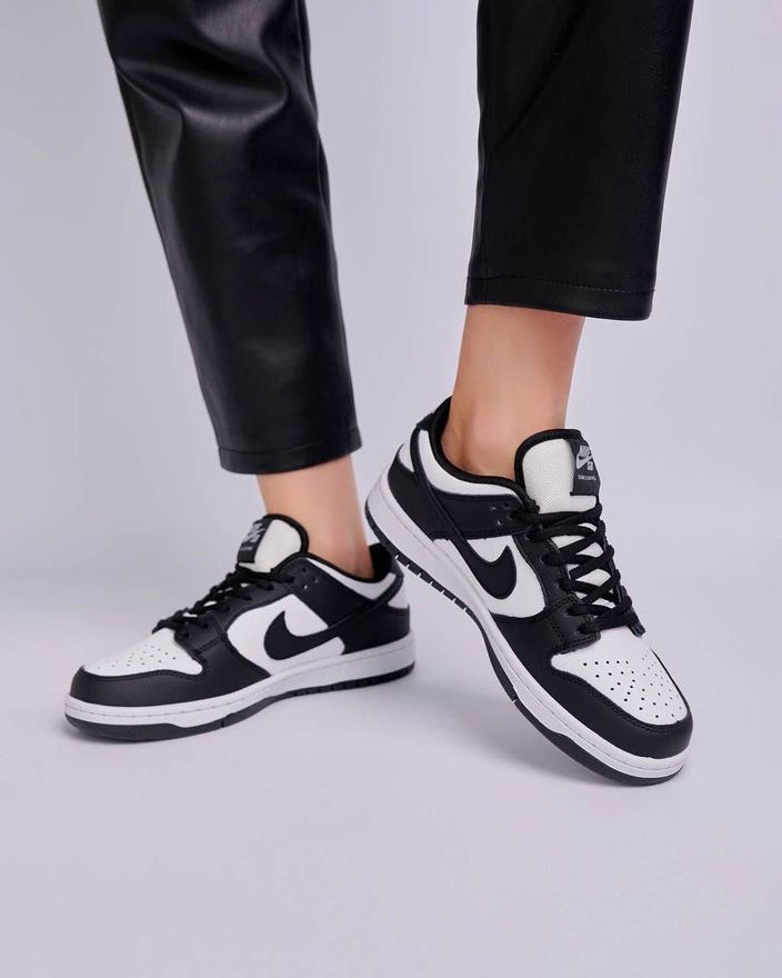 nike retro low dunk black and white