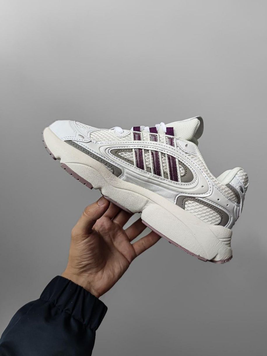 Кроссовки белые Adidas Ozmillen White/Violet 11102 фото