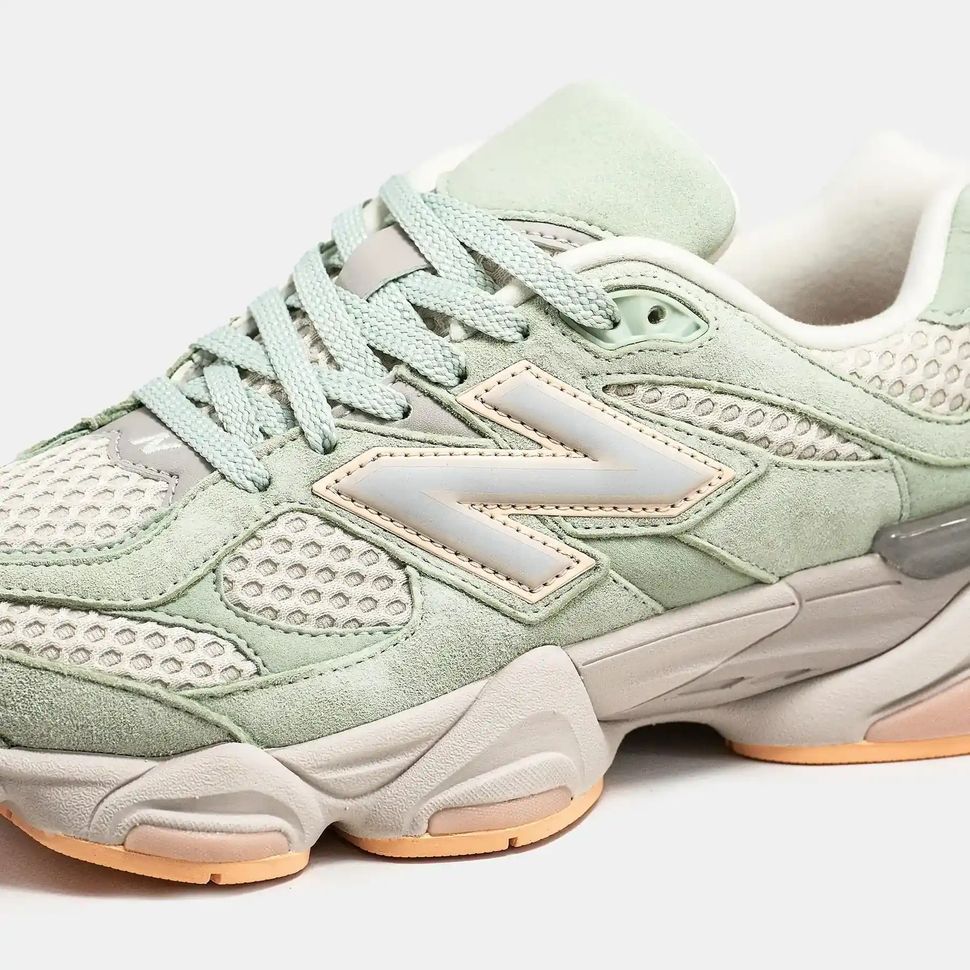 New Balance 9060 Mint Cream Peach