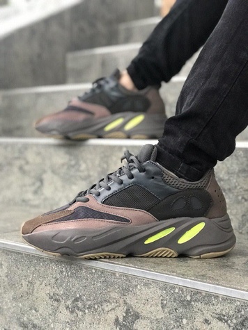 Кроссовки Adidas Yeezy Boost 700 V1 Mauve 3141 фото