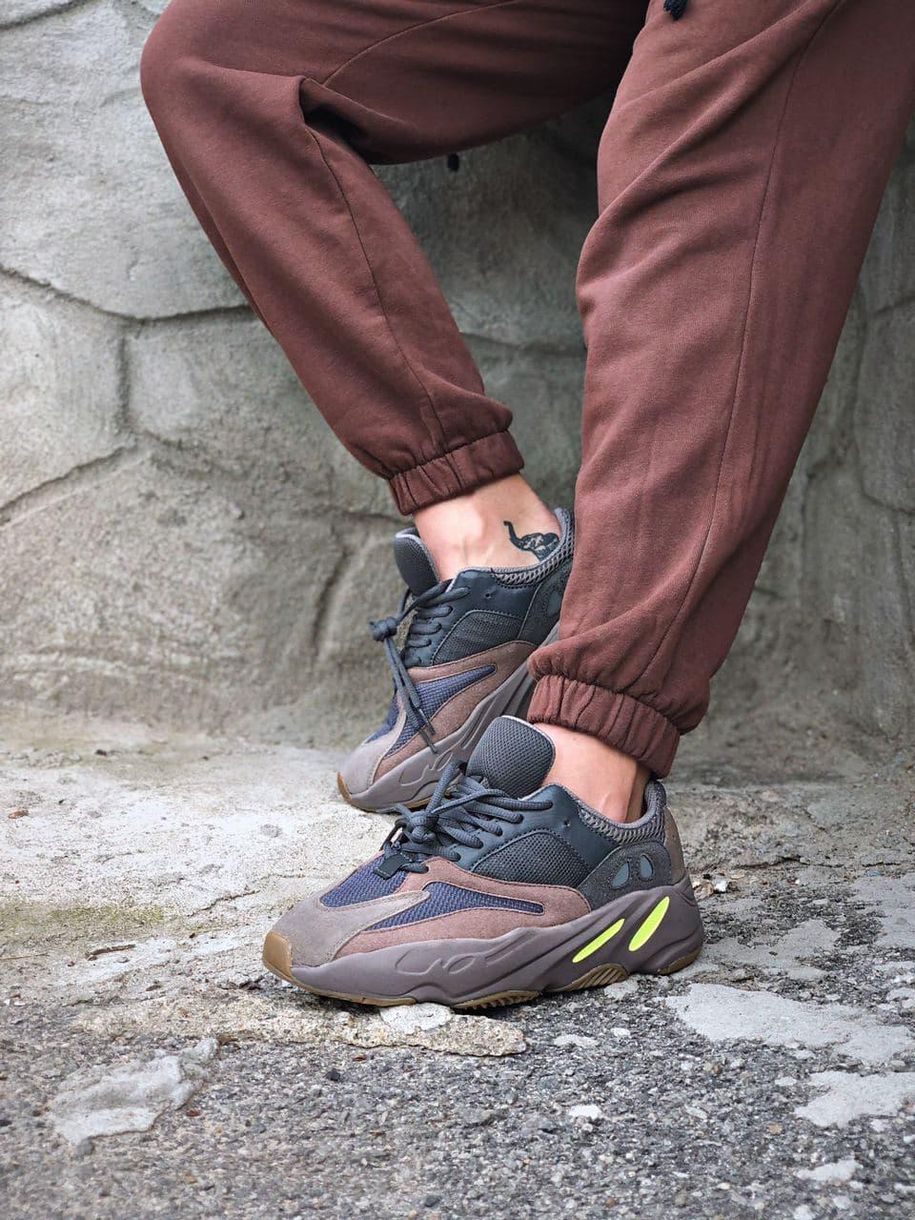 Кроссовки Adidas Yeezy Boost 700 V1 Mauve 3141 фото