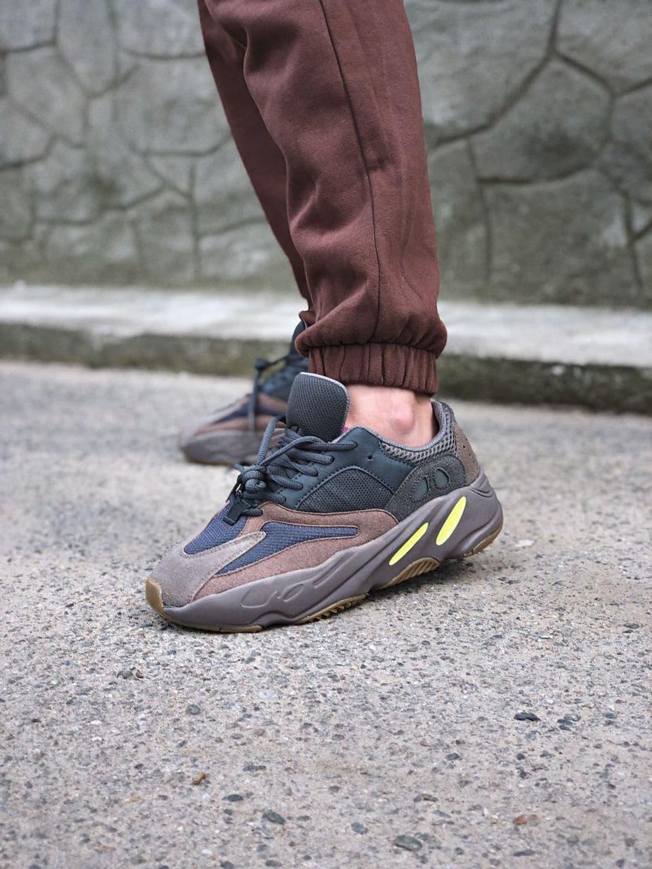 Кроссовки Adidas Yeezy Boost 700 V1 Mauve 3141 фото