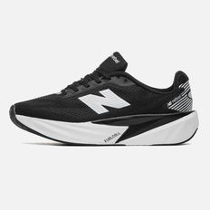 New Balance FuelCell Rebel v5 Black White, розмір 41