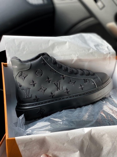 Louis Vuitton Sneakers High Black