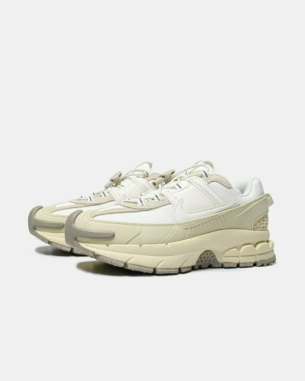 Nike Air Zoom Vomero Roam Summit White