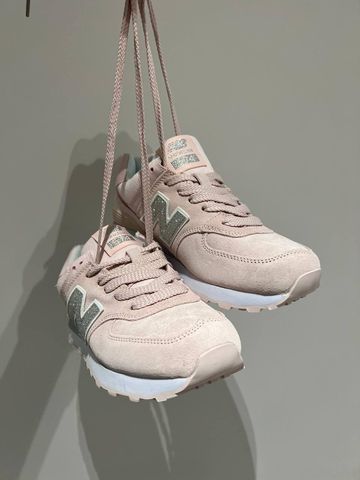 pink and silver new balance