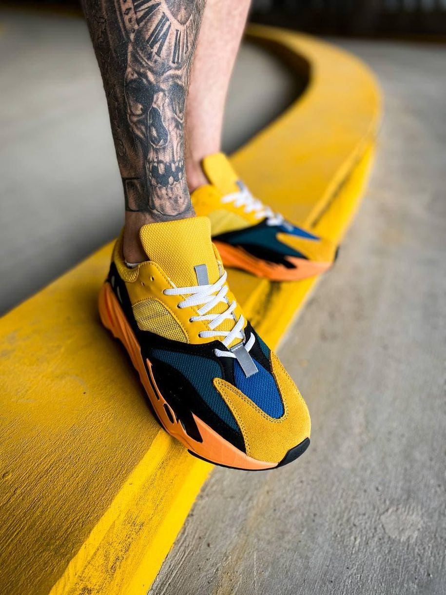 Кроссовки Adidas Yeezy Boost 700 V1 Sun 5504 фото