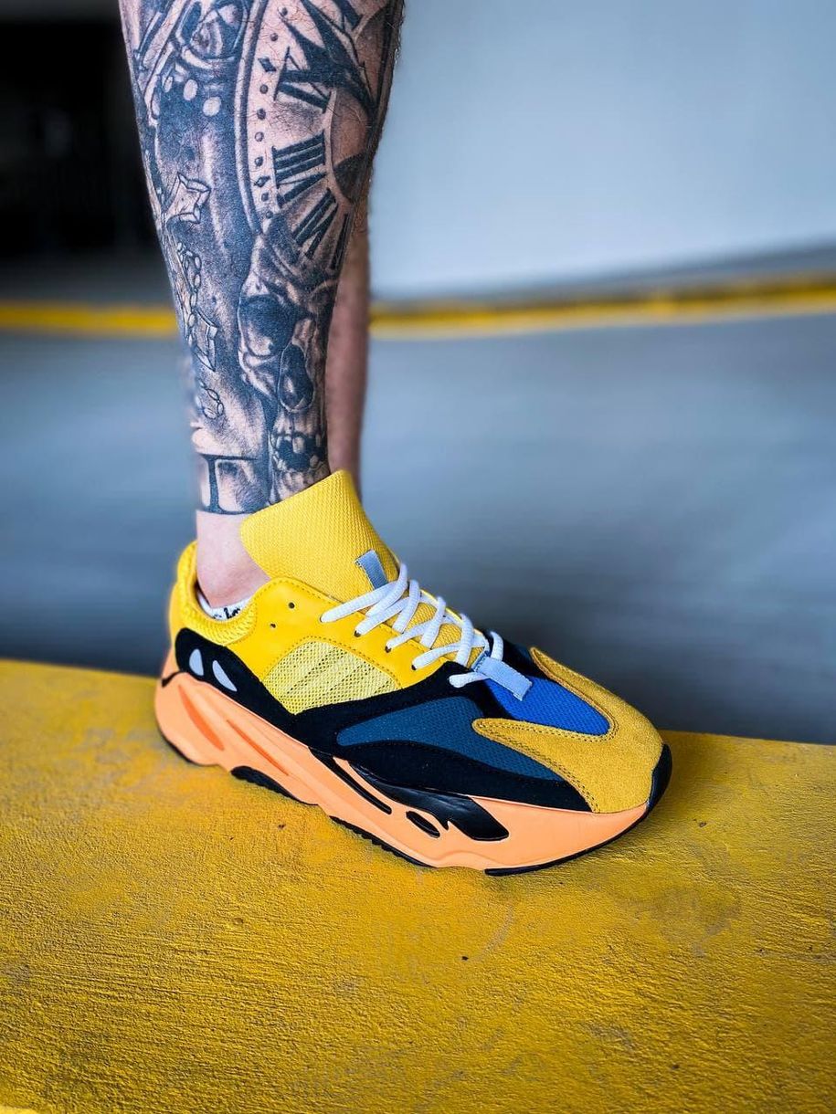 Кроссовки Adidas Yeezy Boost 700 V1 Sun 5504 фото