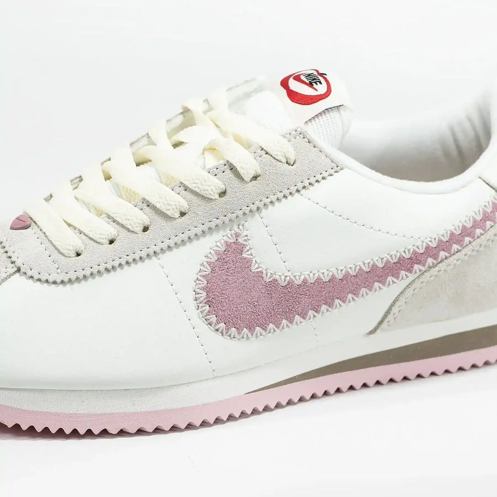 Nike Cortez Valentine&rsquo;s Day 2025 White Pink