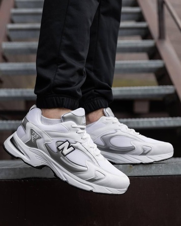 Кросівки New Balance 725 White Silver 11670 фото