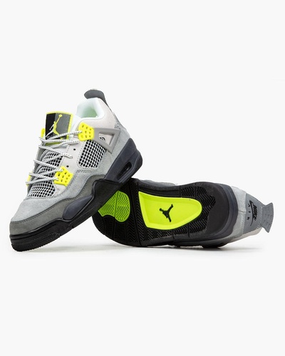 Баскетбольные кроссовки Nike Air Jordan 4 SE 95 Neon 8675 фото