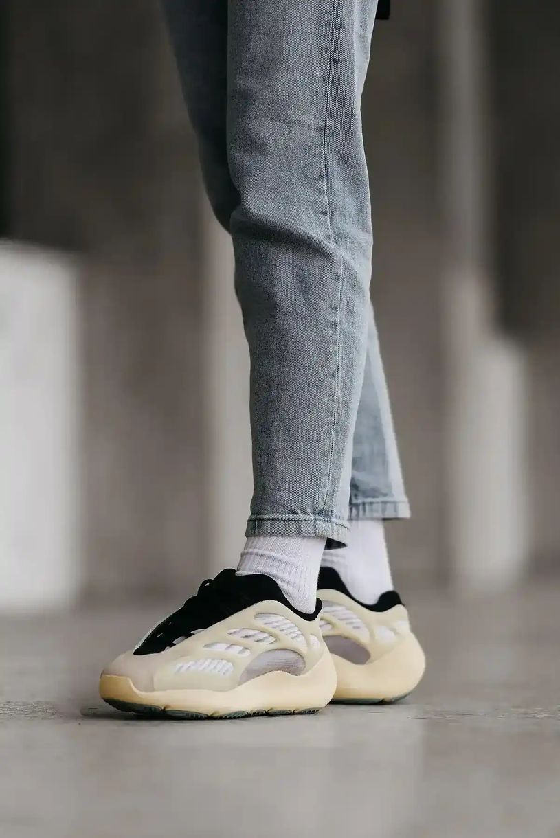 Adidas Yeezy 700 V3 Azael